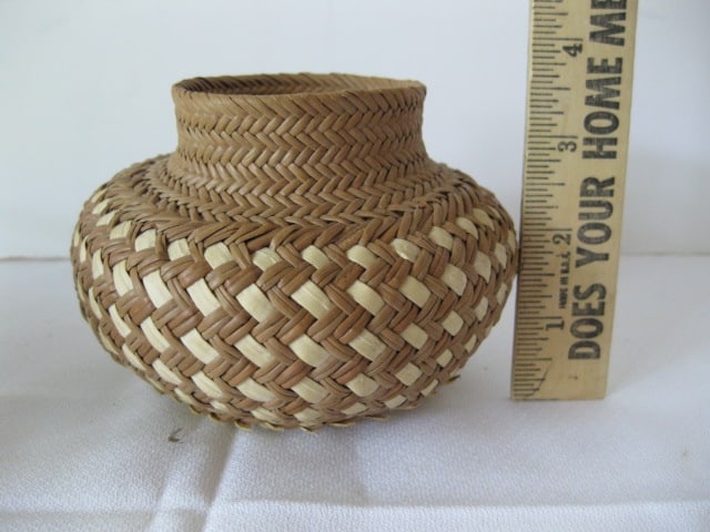 Two Hand Carved Wood Cats, Woven Basket and Wood Bermuda Coin Inlaid Paperweight - 4
