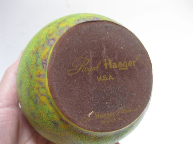 Royal Haegar Glazed Jeanie Bottle Vase - 4