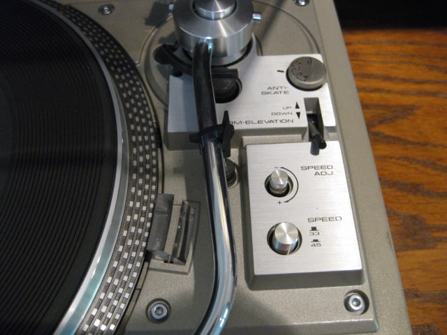 Pioneer PL-518 Direct Drive Automatic Return Turntable - 4