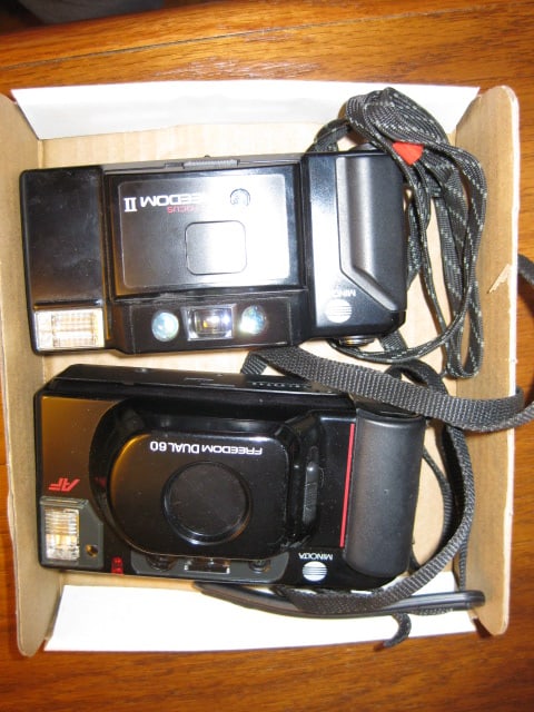 Minolta Freedom II and Freedom Dual 60 35mm Cameras (1 of 5)