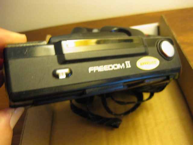 Minolta Freedom II and Freedom Dual 60 35mm Cameras - 5