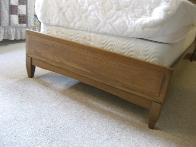 Pair of Wood Spindle Headboard Twin Beds with Wood Rails - 5