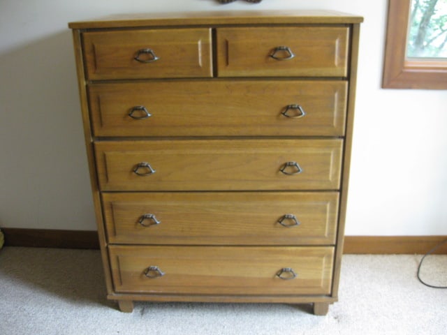 Oak 2 over 4 Chest (1 of 10)
