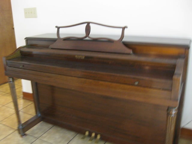 Winter Co. New York, NY Mahogany Upright Piano and Bench - 5