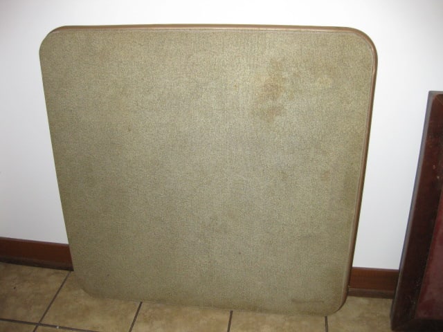 Midcentury Cosco Card Table with Three Metal Folding Chairs and Leg-O-Matic - 7