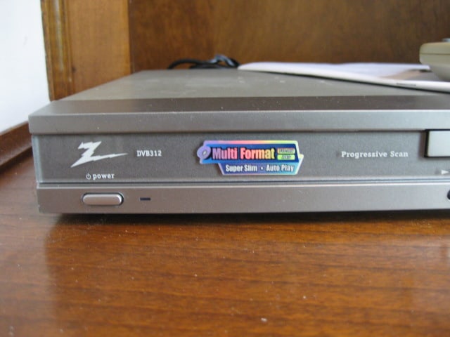Zenith DVB312 DVD Player with Remote - 2