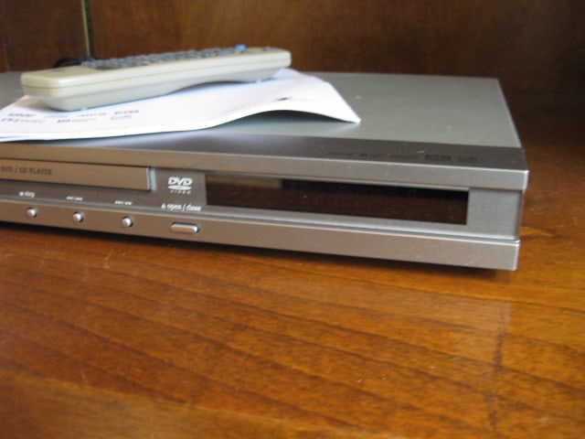 Zenith DVB312 DVD Player with Remote - 3