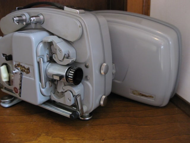 Vintage GAF Anscomatic S/85 Super 8 Movie Camera and Bolex 18-5 Super 8mm - 9