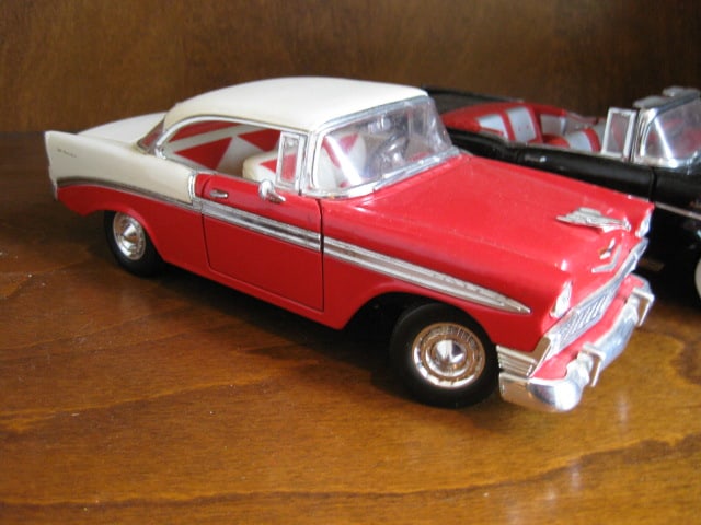 Two 1:18 Scale 1950's Bel Air Diecast Cars and Plastic Toy Coupe - 8