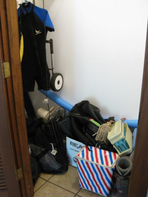 Storage Closet Contents-Suitcase, Hoover Upright Vacuum, Picnic Set, Sewing Storage: Box, Ski Boots, Duffle Bags, Oscillating Fan, VHS Player, Lamps, etc. See all pictures, Bring Boxes, Local Pickup Only