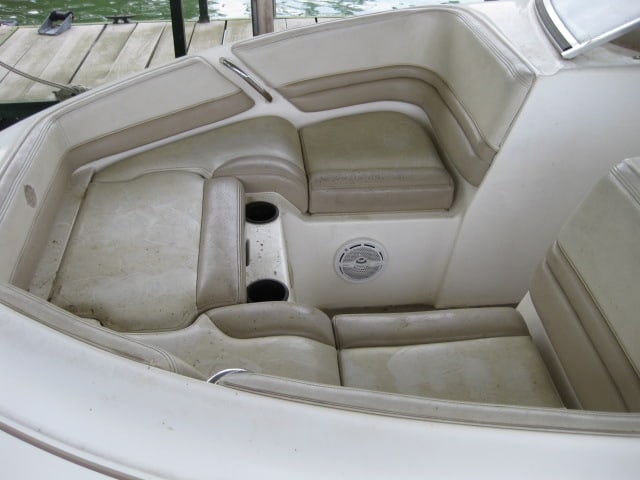 2004 Bryant 190 Fiberglass Boat with Mercury 4.3 Liter MerCruiser Inboard/Outboard Motor - 12