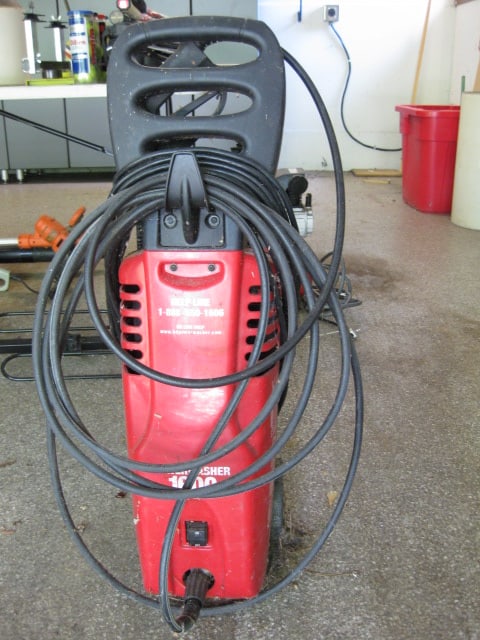 Powerwash 1600 Electric Portable Pressure Washer: Model 020585387, powers on, Local Pickup Only
