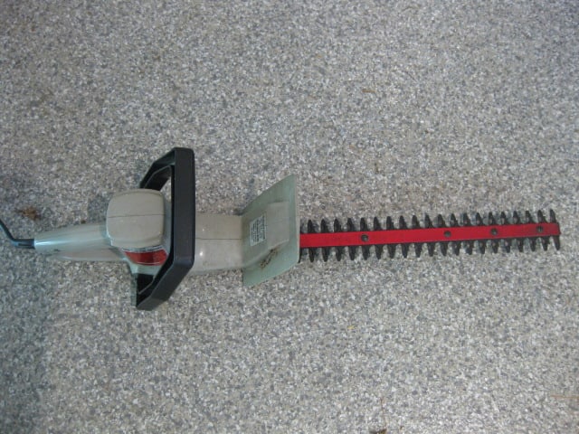 Electric Yard Tools-Craftsman 18" Hedge Trimmer, Weed Eater Barracuda Blower and - 12