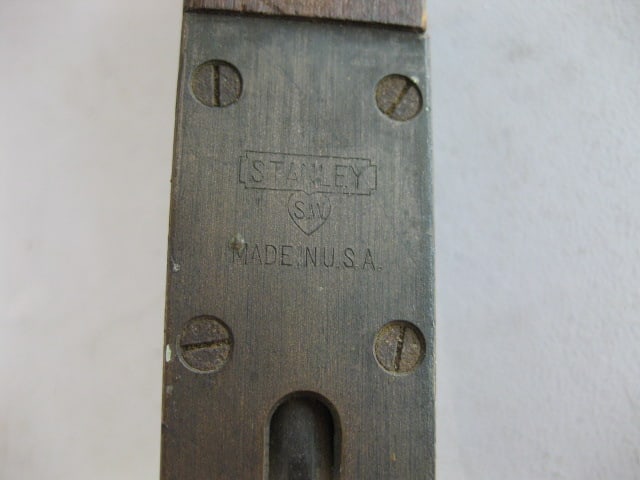 Old Stanley No. 3 24" Wood Level and Millers Falls Planer - 6