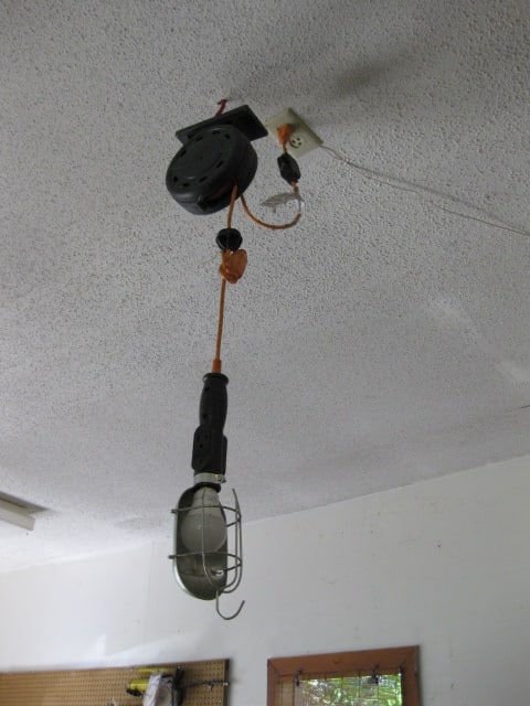 Wonder Winder Wall Mount Extension Cord Reel and Retractable Worklight Reel - 2