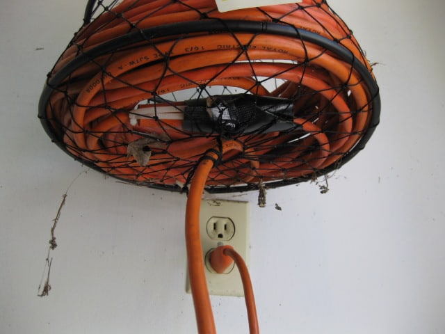 Wonder Winder Wall Mount Extension Cord Reel and Retractable Worklight Reel - 6