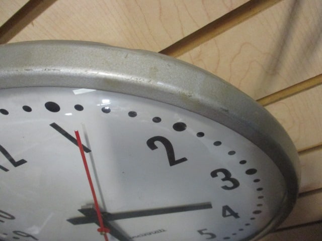 Vintage Cincinnati School Electric Wall Clock - 4