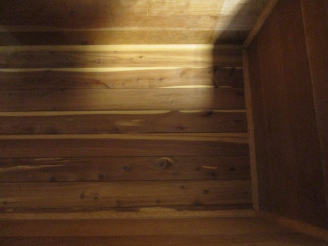 Large Cedar-Lined Trunk with Faux Drawers - 7
