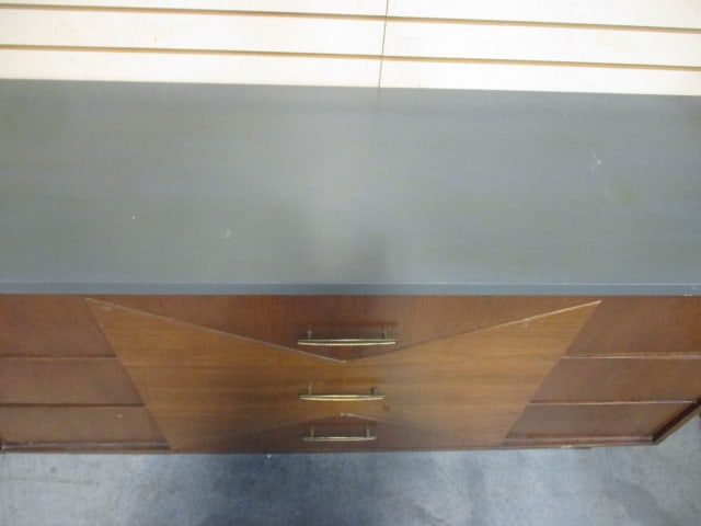 Mid-Century Modern Hooker Furniture 9-Drawer Lowboy Dresser - 2