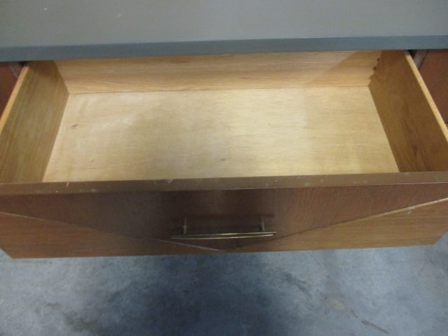 Mid-Century Modern Hooker Furniture 9-Drawer Lowboy Dresser - 5
