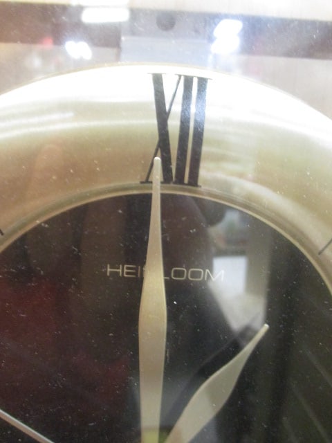 Heirloom Oval Quartz Wall Clock - 2