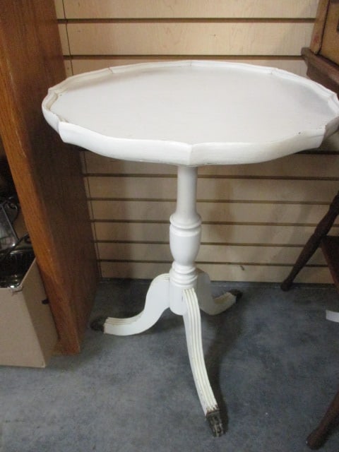 Vintage White 3-Legged with Claw Feet Piecrust Table: 20" x 27", Local Pickup Only