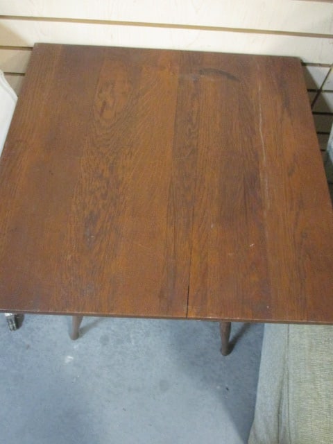 Antique Victorian Style 2-Tier Parlor Table with Bobbin-Turned Spindle Legs - 2
