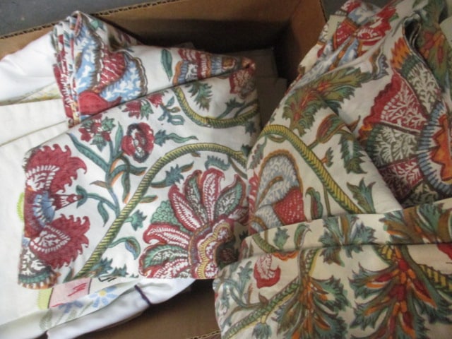 Lot of Vintage Table Linens and Dish Towels - 2