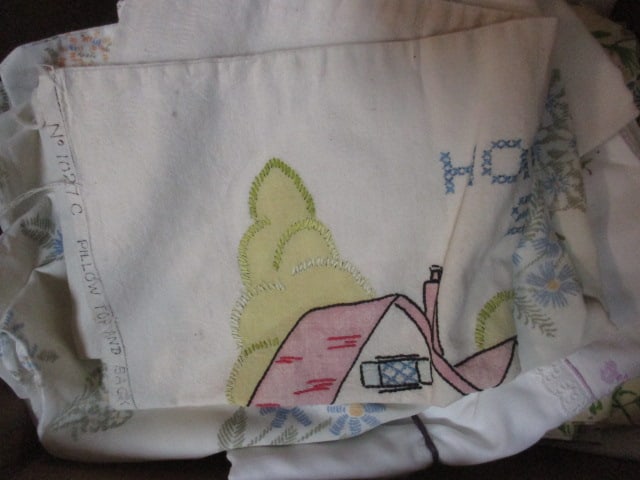 Lot of Vintage Table Linens and Dish Towels - 3