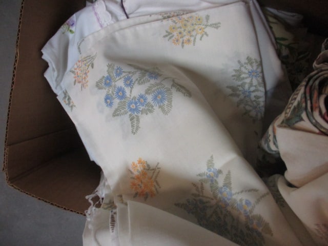 Lot of Vintage Table Linens and Dish Towels - 4