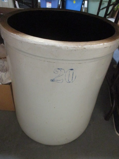 Vintage 20 Gallon Stoneware Crock: 18" x 22"