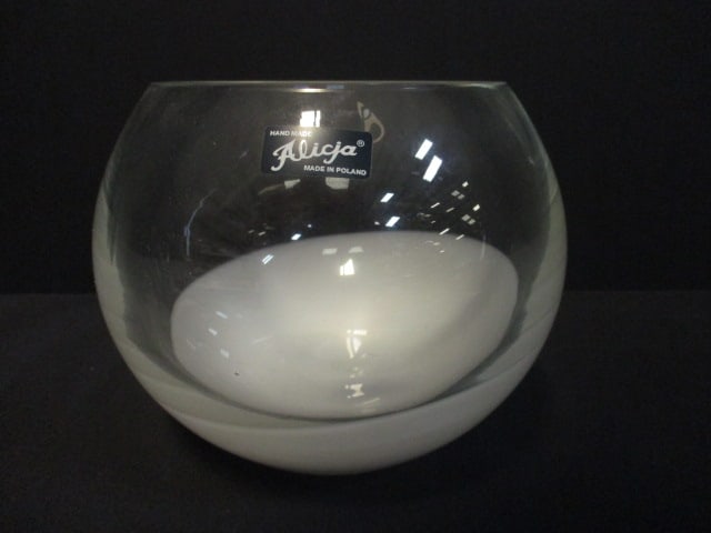 Alicja (Poland) Glass Fish Bowl Vase: 5" x 6"