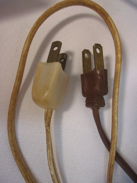 2 Mid-Century Modern Wood Table Lamps - 9