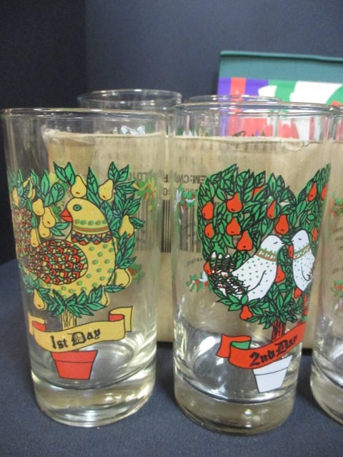 Collection of 23 Vintage Indiana Glass "12 Days of Christmas" Glasses and - 2
