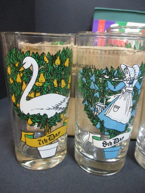 Collection of 23 Vintage Indiana Glass "12 Days of Christmas" Glasses and - 5