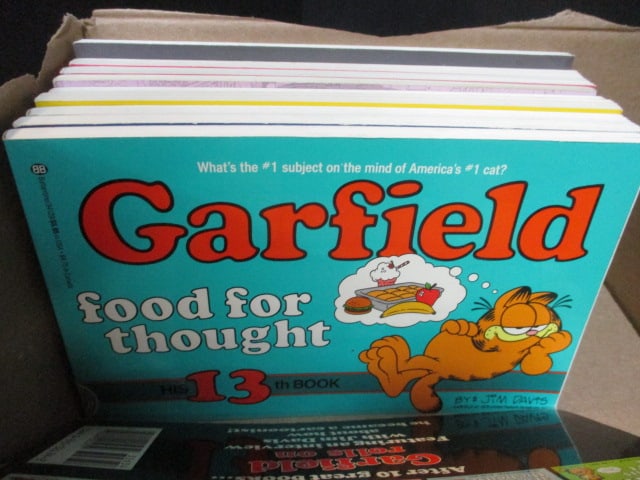 Garfield Lot - Softcover Books, 2 McDonald's Glass Cups, and Ceramic Trivet - 8