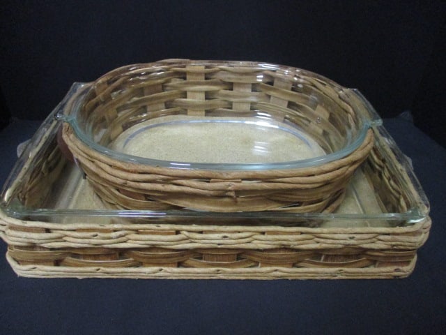 2 Pyrex Glass Casserole Dishes with Woven Basket Carriers: 12 1/2" x 9" and 15 1/2" x 10"