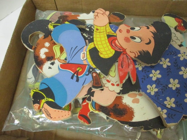 3 Vintage Playskool Wood Puzzles and Nursery/Child's Wood Wall Plaques - 5