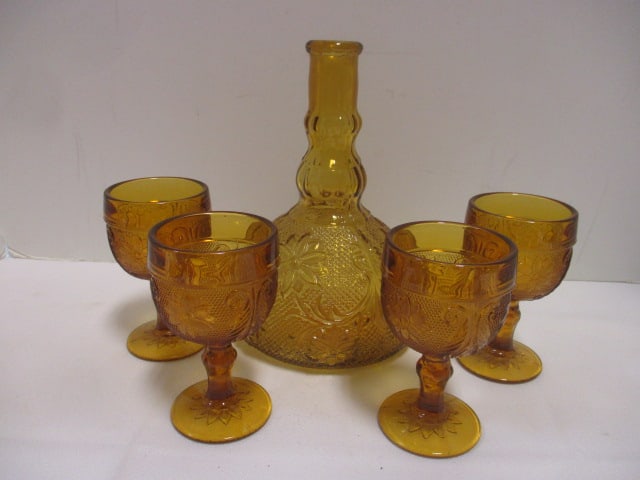 Vintage Indiana Glass "Tiara" Amber Glass Decanter and Set Goblets Set (1 of 5)