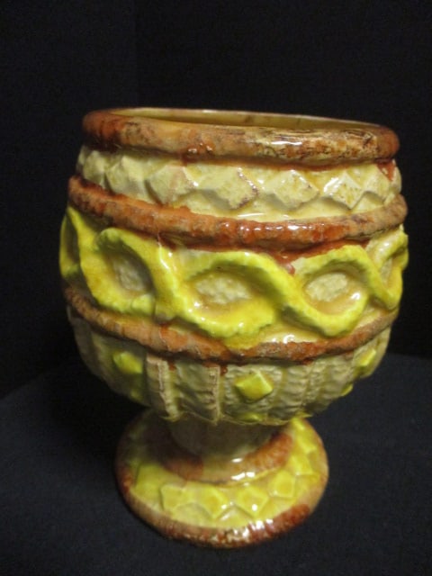 Pair of Vintage Morton Pottery Wall Pockets, "Cow" Ceramic Planter, and - 4