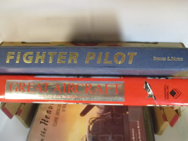 5 WWII Aircrafts and Fighter Pilots Coffee Table and Pictures Books - 2