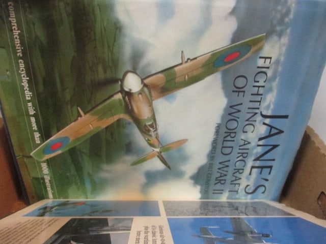 5 WWII Aircrafts and Fighter Pilots Coffee Table and Pictures Books - 4