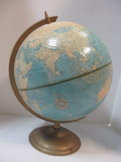 Vintage Cram's Imperial World Globe (1 of 4)