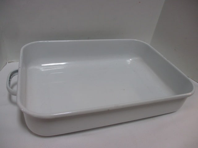 Large White Enameled Steel Baking Dish: 21" (to handles) x 13" x 4"