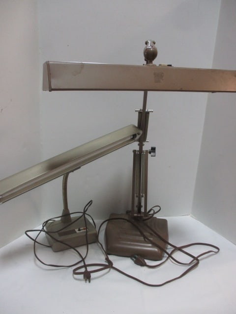 2 Vintage Industrial Metal Electric Desk Lamps (1 of 9)