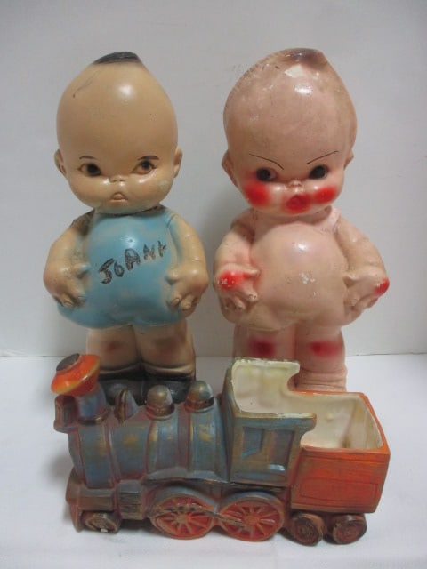 2 Vintage Carnival Chalkware "Kewpie" Doll Figurines and Caffco (Japan) (1 of 12)