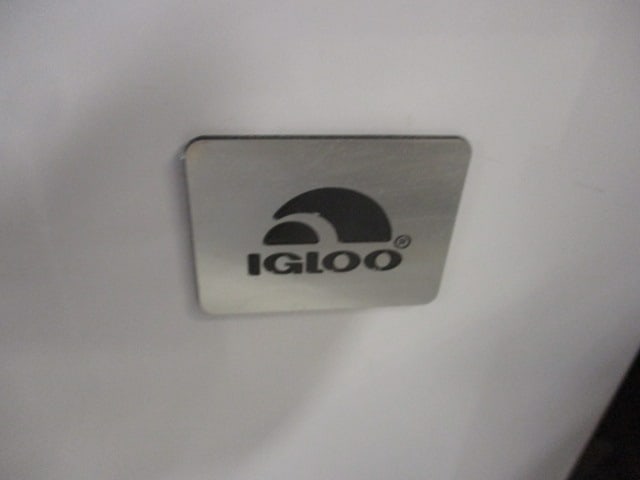 Igloo Free Standing Chest Freezer - 3