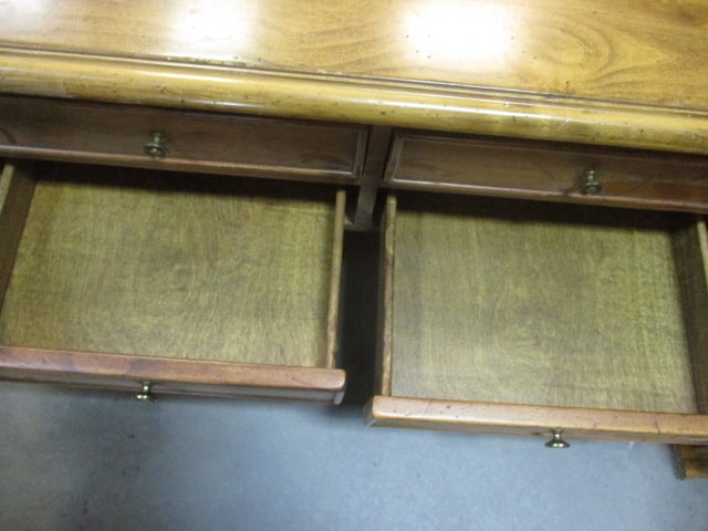 Large Rustic Wood Lift-Up Top and Drawers Coffee Table - 2