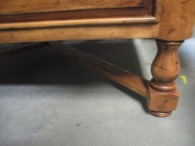 Large Rustic Wood Lift-Up Top and Drawers Coffee Table - 6