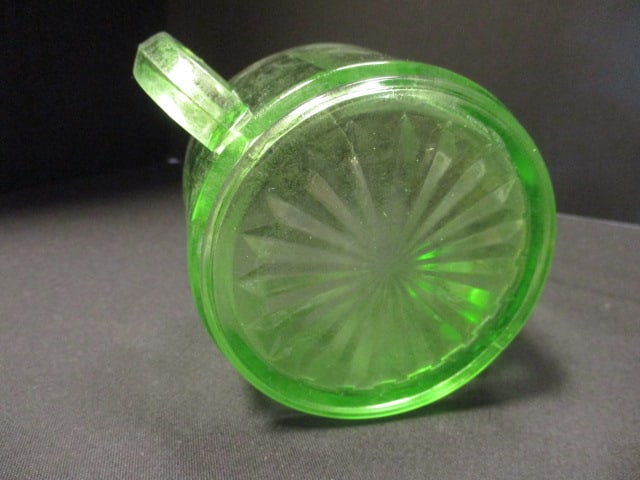 Vintage Jeannette Marigold Carnival Glass "Deer Fawn" Lid and Green Uranium - 7
